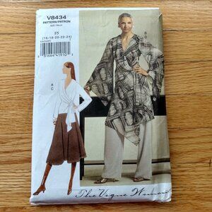 Vogue Sewing Pattern 8434 Top Tunic Skirt Pants Plus Size 16-24 UNCUT FF